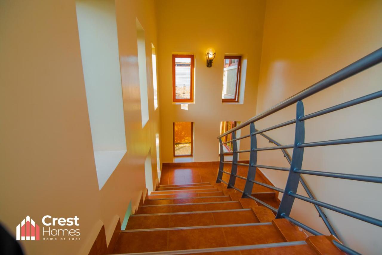 Crest Homes Uganda Kitende Eksteriør billede