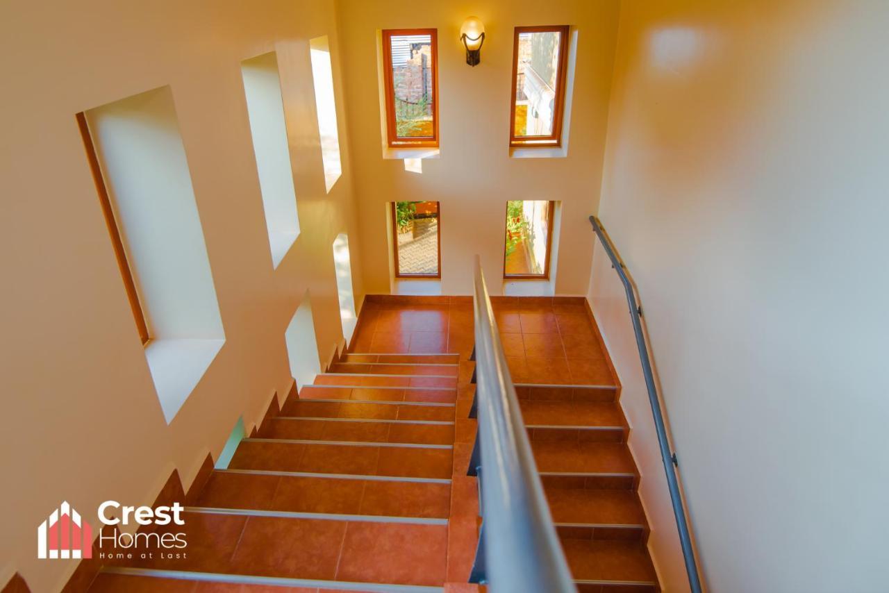 Crest Homes Uganda Kitende Eksteriør billede